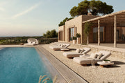 Vondom Milos Sunlounger – mediterrane Leichtigkeit in präziser Form