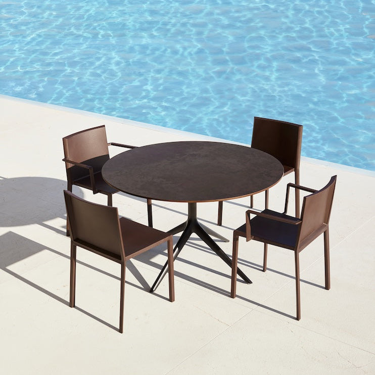 Vondom Mari-Sol Outdoor Tisch klappbar – Designer Gartentisch von Eugeni Quitllet für Terrasse, Garten und Gastronomie