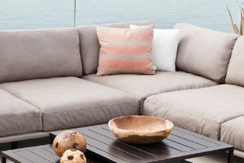 Lazy Corner Lounge